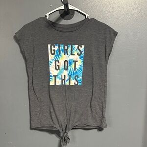 Trendy Charcoal Girls' Tie-Front Tee with Graphic Design